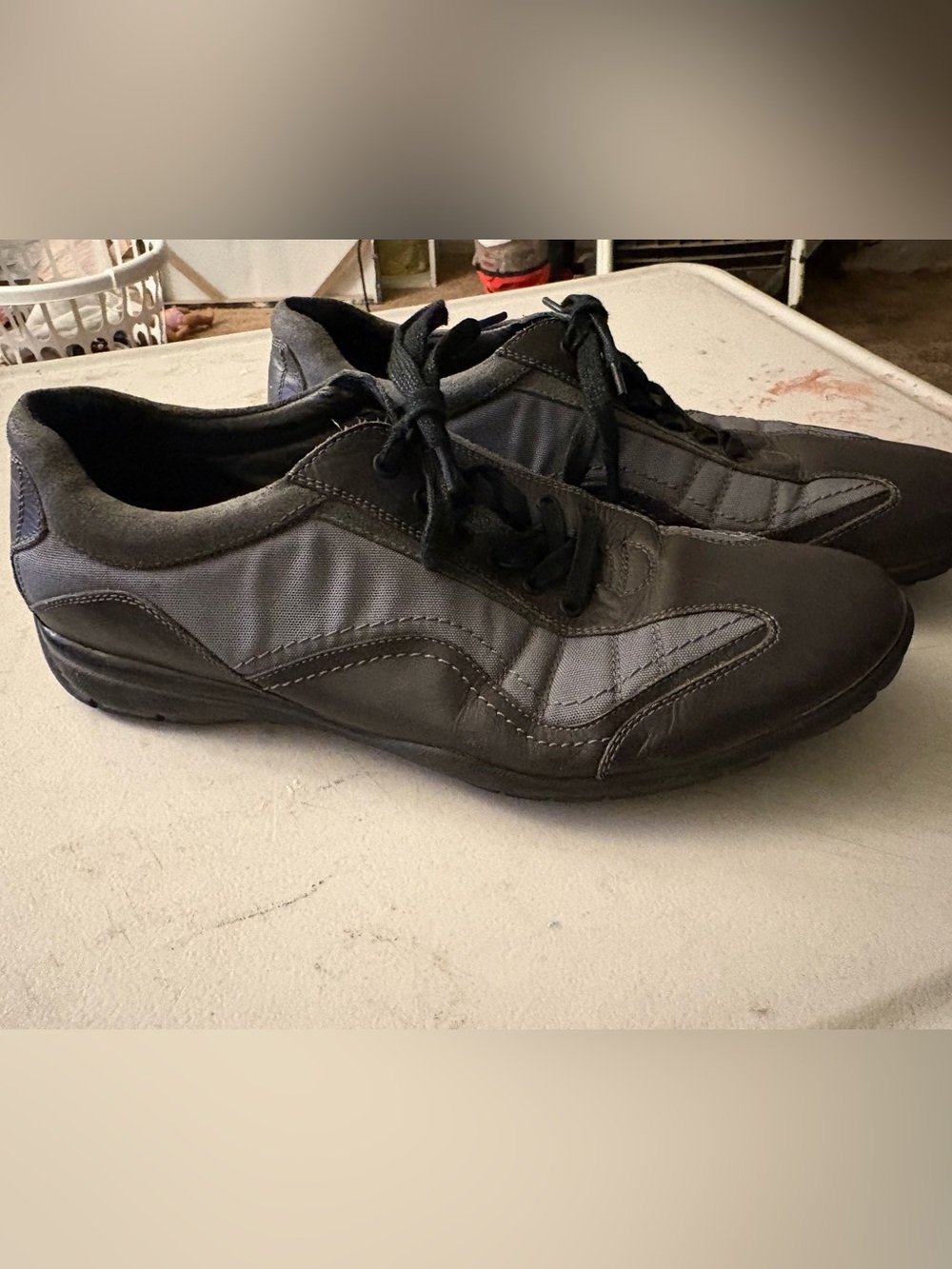 Kenneth Cole “Euro Zone” Sneakers Two-Tone Gray Leather/Quilted Nylon